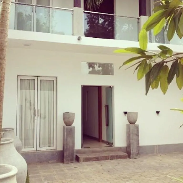 Bed & Breakfast Allspice Villa Etulkotte
