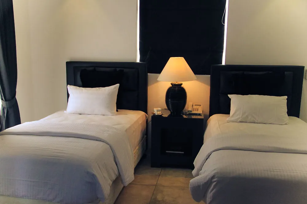 Allspice Villa Etulkotte Bed & Breakfast